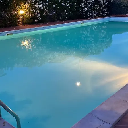 Airport-Taxi-Marina-Pool-Air Cond-Sheets&Linen-Washmaschine-All Included Apartment
